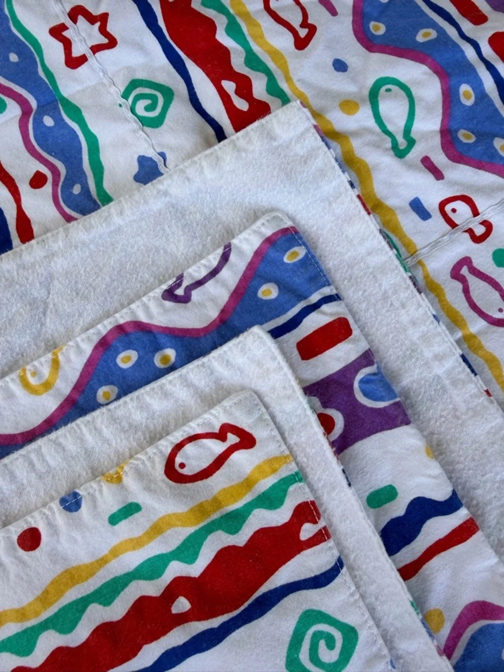 Vintage 90s Baby Blanket Bright Colorful Fish Hearts Shapes Primary Colors 36x41